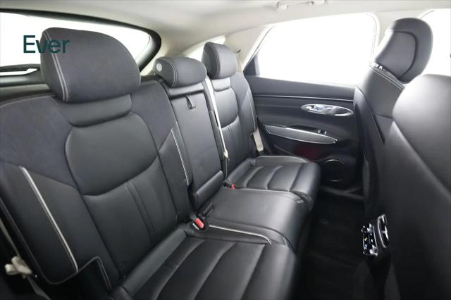 2023 Genesis GV70 Advanced AWD