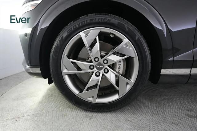 2023 Genesis GV70 Advanced AWD