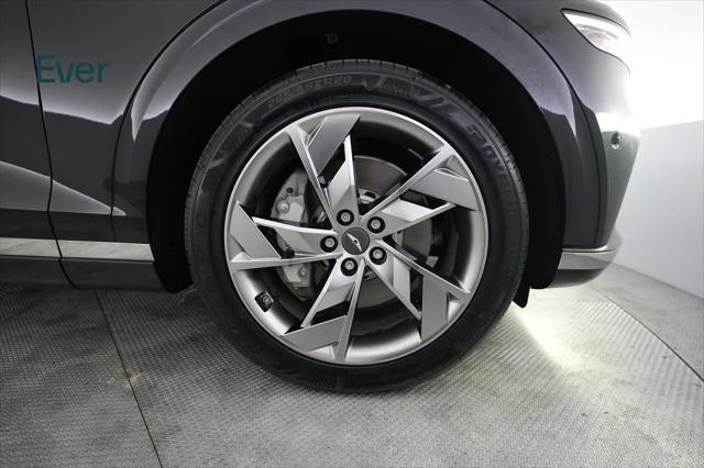 2023 Genesis GV70 Advanced AWD