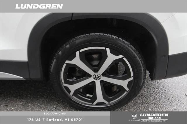 2025 Volkswagen Tiguan 2.0T SE