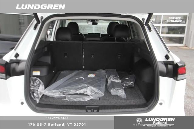 2025 Volkswagen Tiguan 2.0T SE