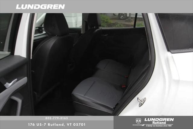 2025 Volkswagen Tiguan 2.0T SE