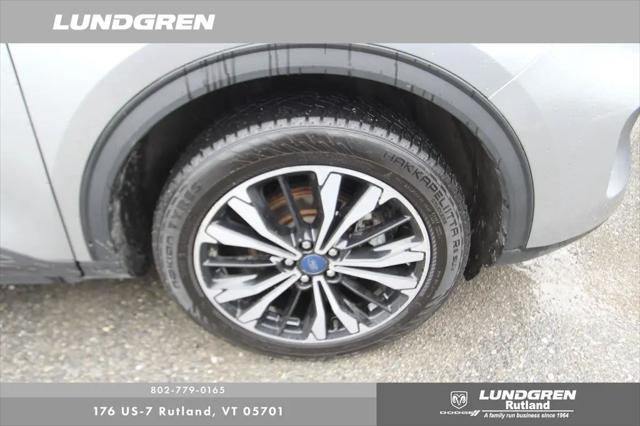 2022 Ford Escape SEL