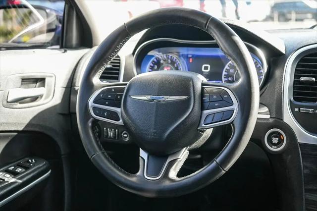 2021 Chrysler 300 Touring