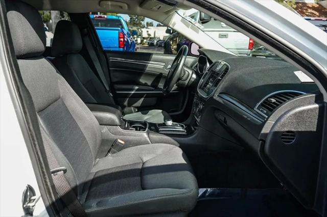 2021 Chrysler 300 Touring
