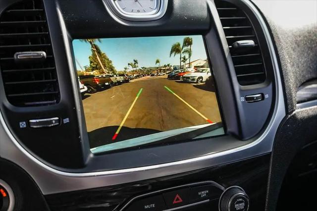 2021 Chrysler 300 Touring