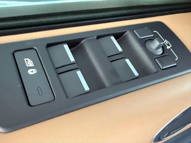 2026 Land Rover Discovery Tempest Edition