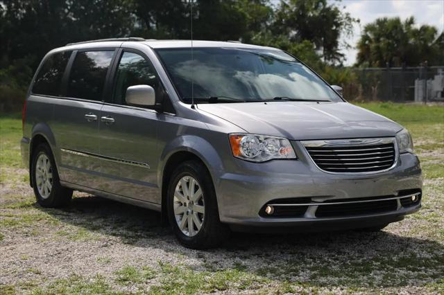 2013 Chrysler Town & Country Touring