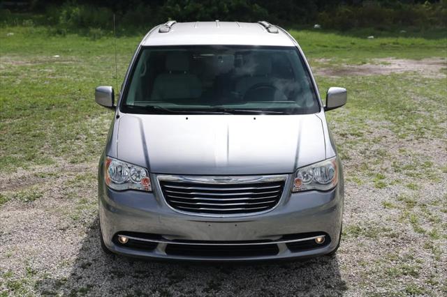 2013 Chrysler Town & Country Touring