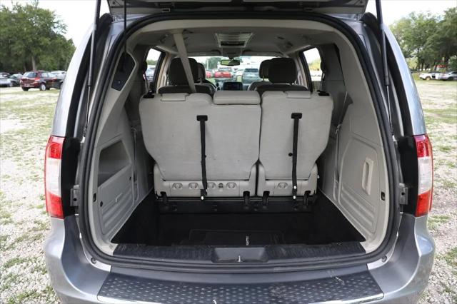 2013 Chrysler Town & Country Touring