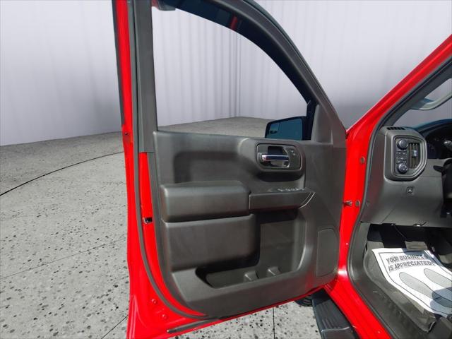2024 Chevrolet Silverado 1500 4WD Crew Cab Short Bed Custom