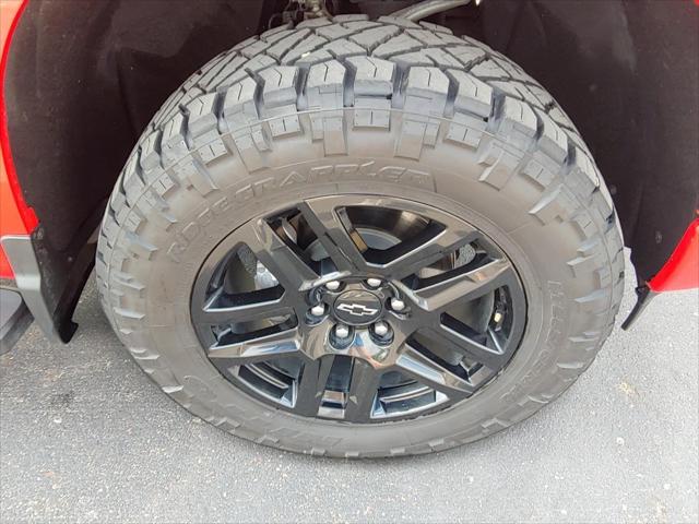 2024 Chevrolet Silverado 1500 4WD Crew Cab Short Bed Custom