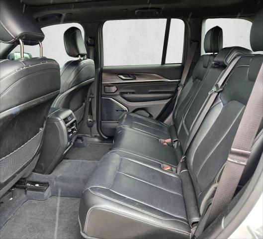 2022 Jeep Grand Cherokee Overland 4x4