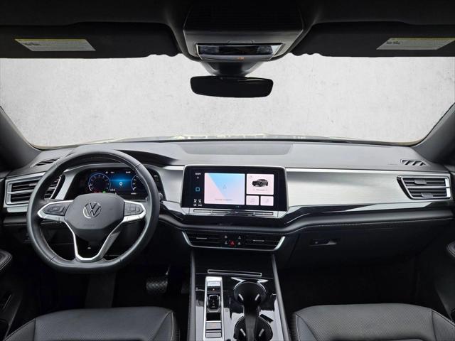 2025 Volkswagen Atlas Cross Sport 2.0T SE w/Technology