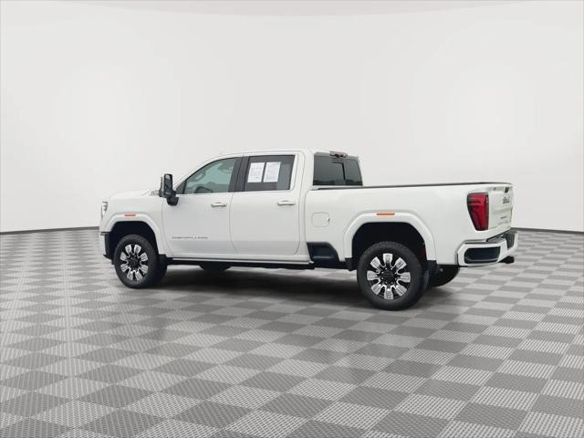 2025 GMC Sierra 3500HD 4WD Crew Cab Standard Bed Denali