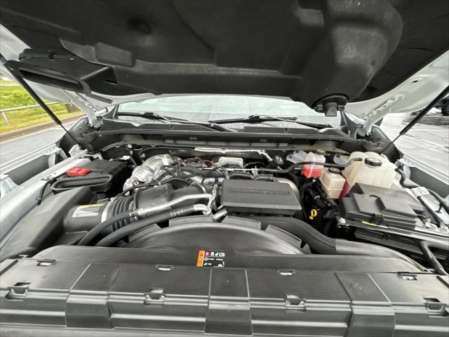 2025 GMC Sierra 3500HD 4WD Crew Cab Standard Bed Denali