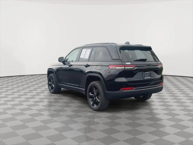 2023 Jeep Grand Cherokee Altitude 4x4