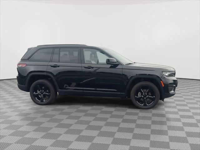 2023 Jeep Grand Cherokee Altitude 4x4