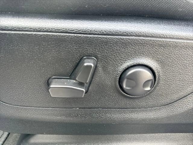 2022 Ram 1500 Big Horn Crew Cab 4x2 5'7" Box