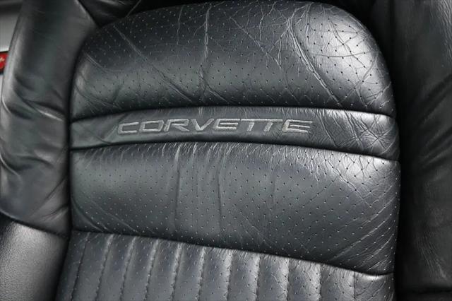 2004 Chevrolet Corvette Base