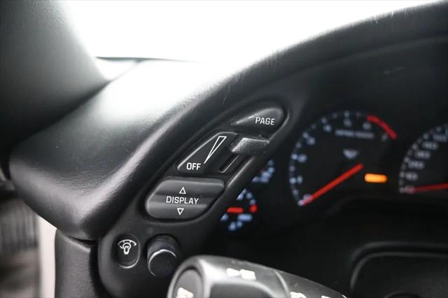 2004 Chevrolet Corvette Base