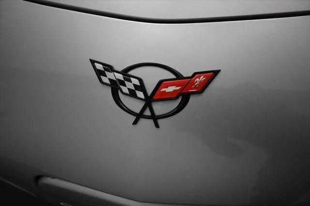 2004 Chevrolet Corvette Base