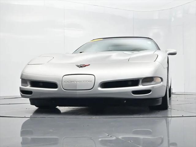 2004 Chevrolet Corvette Base