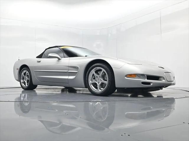 2004 Chevrolet Corvette Base
