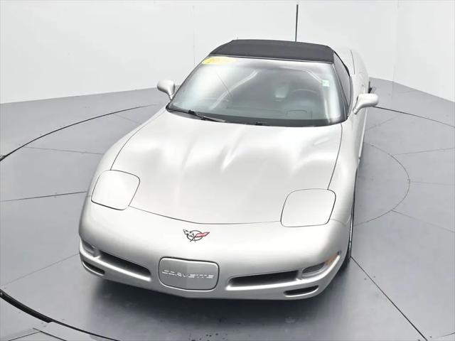 2004 Chevrolet Corvette Base