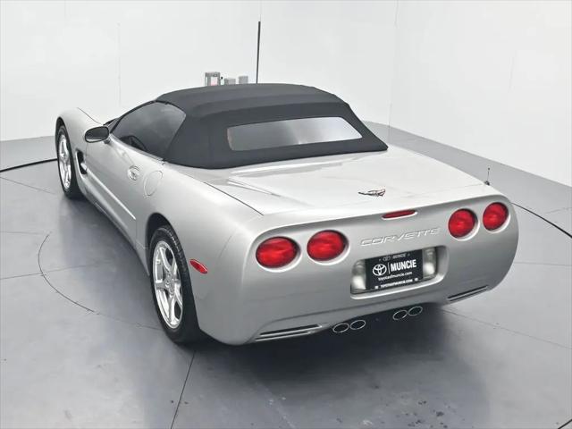 2004 Chevrolet Corvette Base