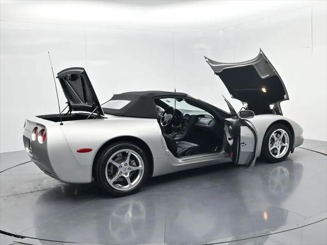 2004 Chevrolet Corvette Base