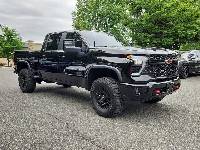 2026 Chevrolet Silverado 2500HD Crew Cab, Standard Bed, XR2, 4WD