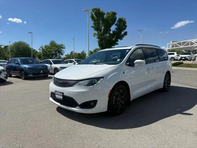 2020 Chrysler Pacifica Hybrid Limited