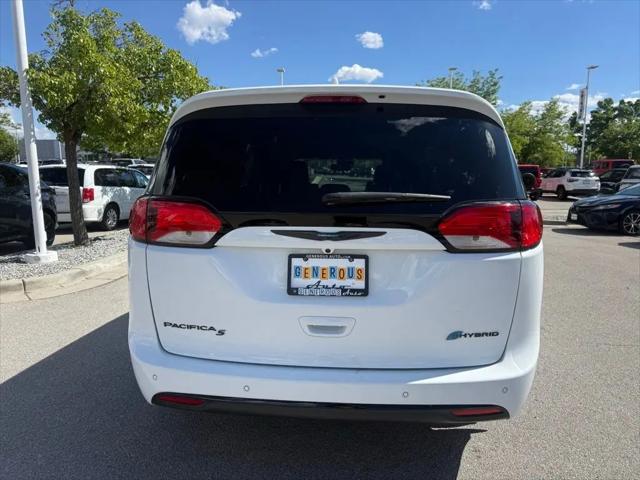 2020 Chrysler Pacifica Hybrid Limited