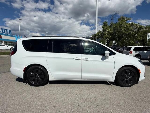 2020 Chrysler Pacifica Hybrid Limited