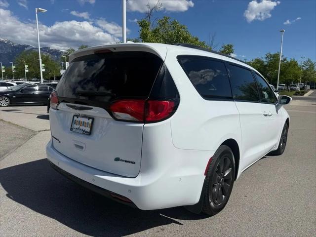 2020 Chrysler Pacifica Hybrid Limited