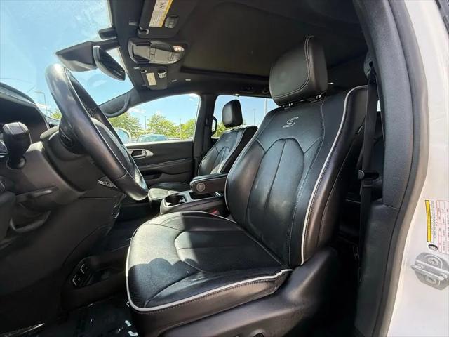 2020 Chrysler Pacifica Hybrid Limited