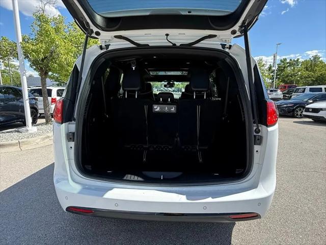 2020 Chrysler Pacifica Hybrid Limited