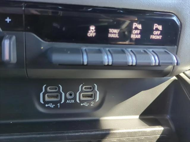 2020 Ram 1500 Laramie Crew Cab 4x4 5'7" Box