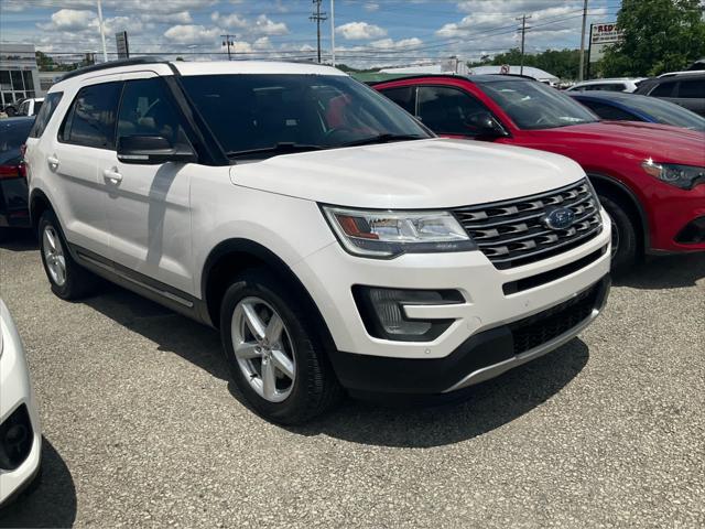 2017 Ford Explorer XLT 2017 Ford Explorer XLT