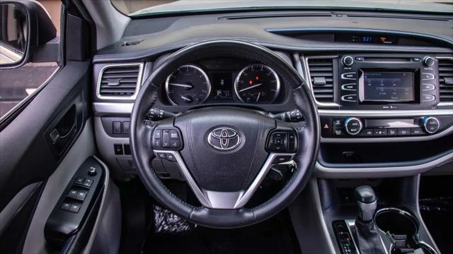 2015 Toyota Highlander LE Plus V6