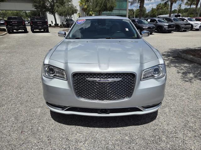 2021 Chrysler 300 Touring L