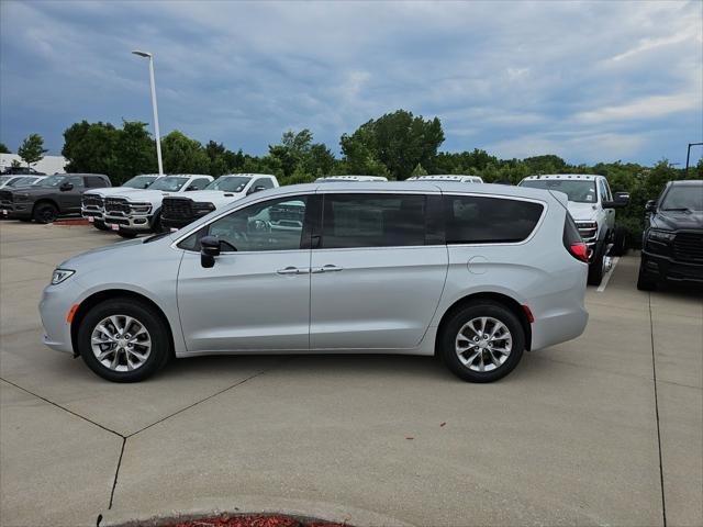2026 Chrysler Pacifica Limited AWD
