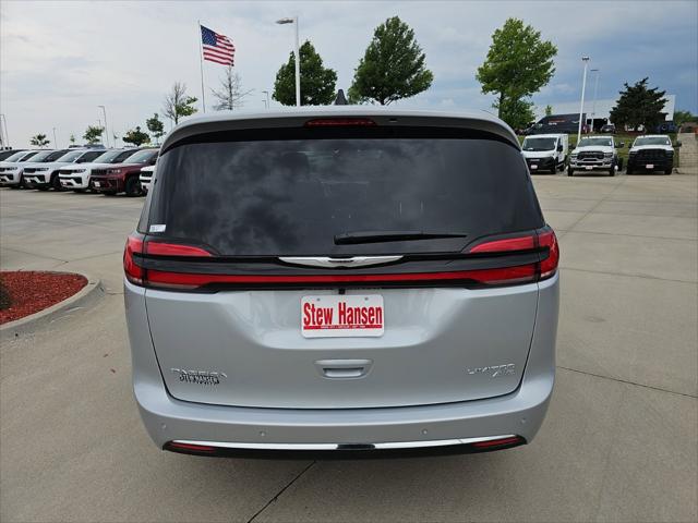 2026 Chrysler Pacifica Limited AWD