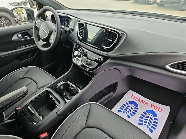 2026 Chrysler Pacifica Limited AWD