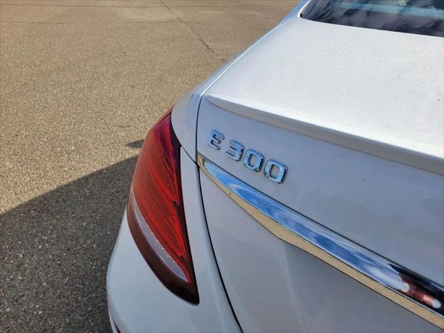 2018 Mercedes-Benz E-CLASS E 300 E 300
