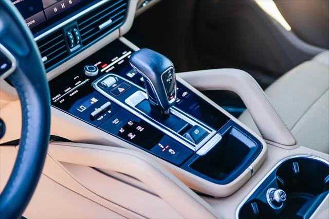 2023 Porsche Cayenne Platinum Edition