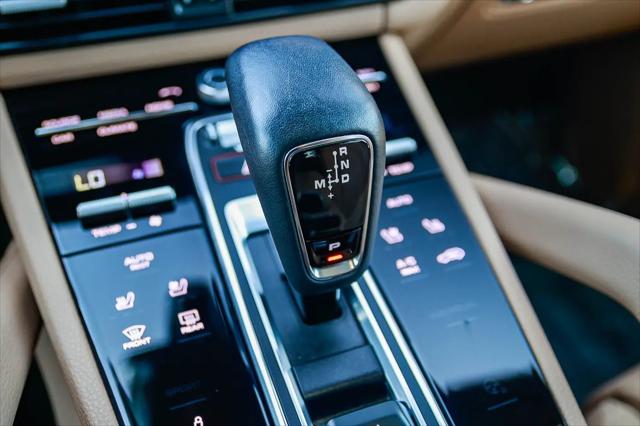 2023 Porsche Cayenne Platinum Edition