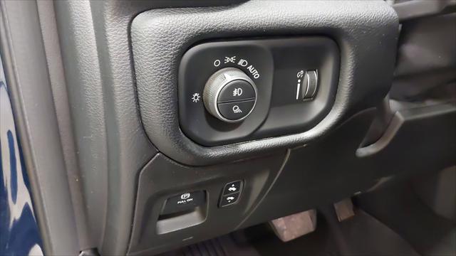 2021 Ram 1500 Big Horn Crew Cab 4x4 5'7" Box
