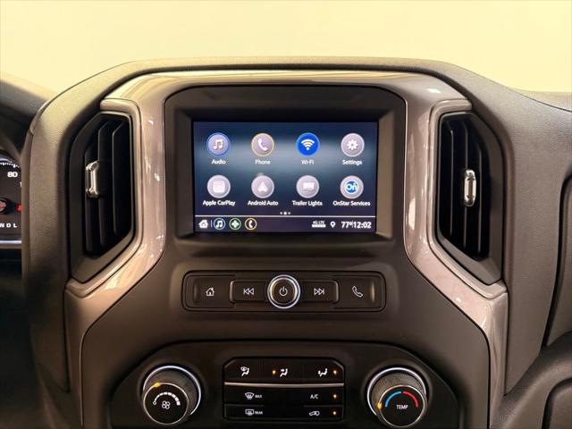 2022 Chevrolet Silverado 1500 4WD Crew Cab Standard Bed Custom